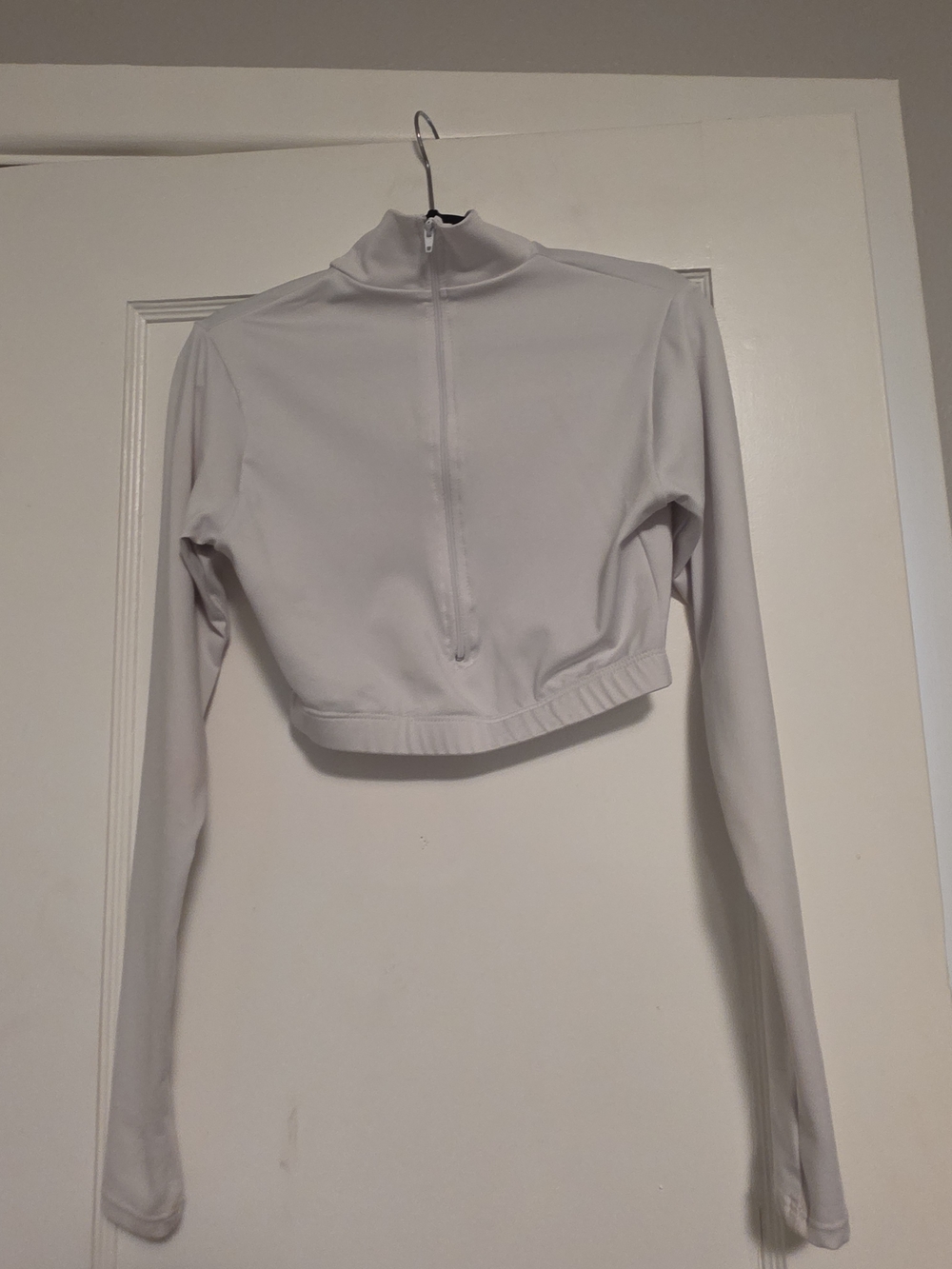Source Unknown White Cropped Quarter-Zip Long Sleeve Top
